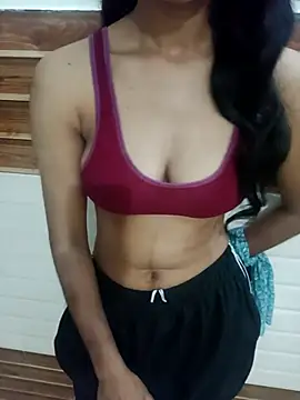 Snapshot of Meenu_rani6 chatting on November 15, 4:32 am Meenu rani6 online show from November 15, 4:32 am