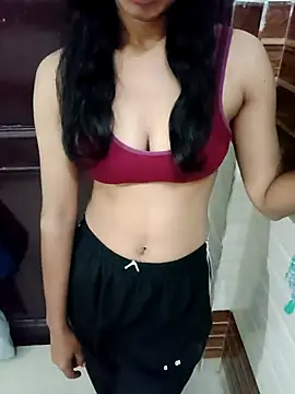 Snapshot of Meenu_rani6 chatting on November 30, 5:39 pm Meenu rani6 online show from November 30, 5:39 pm