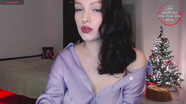 Lessie  online show from December 16, 7:30 pm