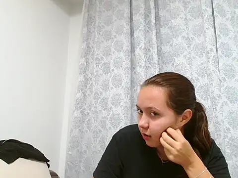 CamillaHessel online show from October 3, 10:40 pm