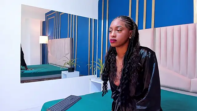 Snapshot of AmaraFierce chatting on October 21, 11:22 am AmaraFierce online show from October 21, 11:22 am