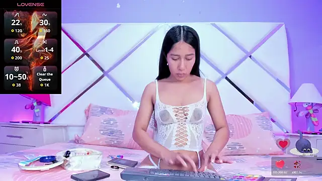 Amelia Rivas online show from November 7, 7:47 pm