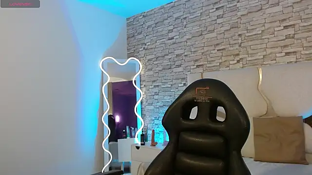 Snapshot of casse_tay chatting on November 23, 3:06 am casse tay online show from November 23, 3:06 am