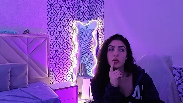 Ixchel tay online show from February 3, 6:40 am