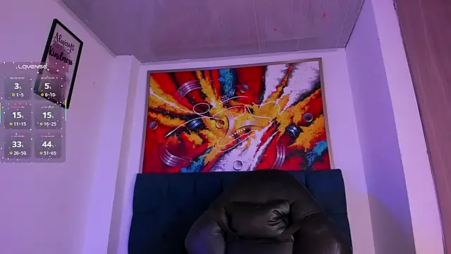 violet blaze online show from December 3, 11:30 am