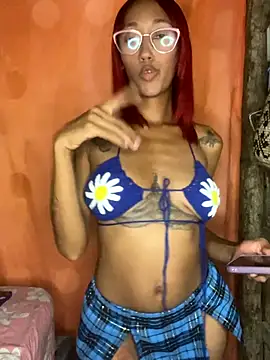 Snapshot of Zasha_Romero chatting on October 31, 4:13 am Zasha Romero online show from October 31, 4:13 am