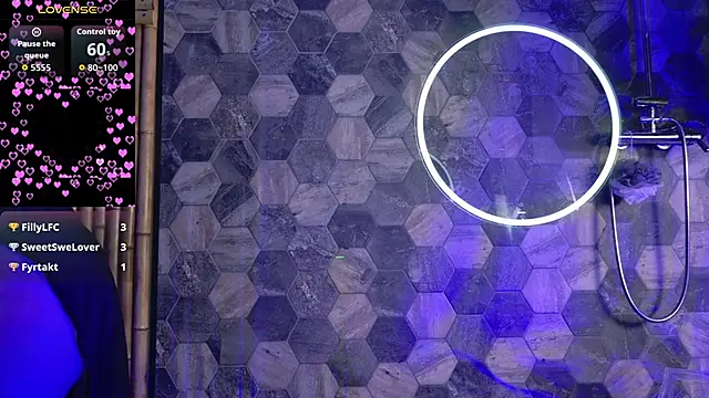 Snapshot of luna_son chatting on October 1, 10:16 pm luna son online show from October 1, 10:16 pm