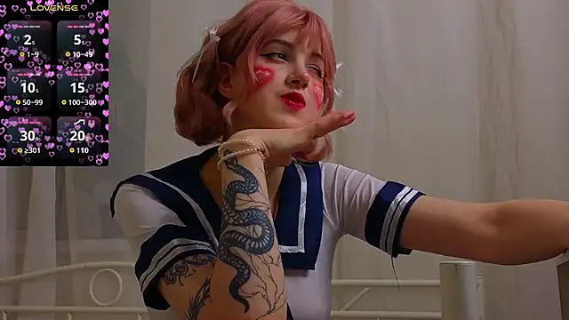 Snapshot of luna_son chatting on October 8, 9:12 pm luna son online show from October 8, 9:12 pm