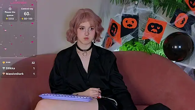 Snapshot of luna_son chatting on October 20, 3:40 am luna son online show from October 20, 3:40 am