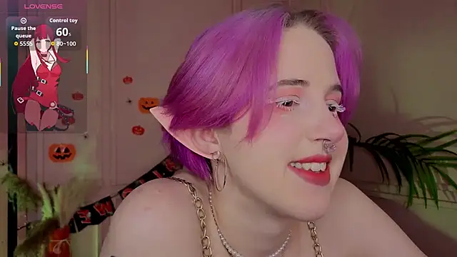 Snapshot of luna_son chatting on October 30, 9:37 pm luna son online show from October 30, 9:37 pm