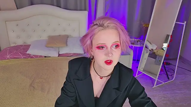 Snapshot of luna_son chatting on November 20, 6:13 am luna son online show from November 20, 6:13 am