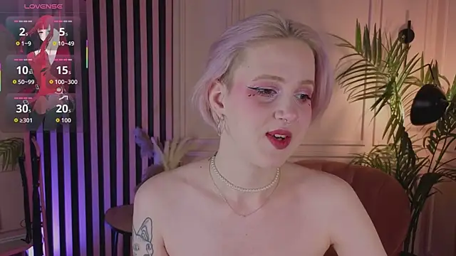 Snapshot of luna_son chatting on November 23, 6:02 am luna son online show from November 23, 6:02 am