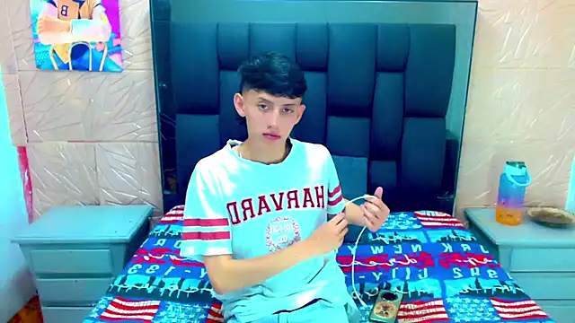 thaigo twink38 online show from November 5, 9:59 pm