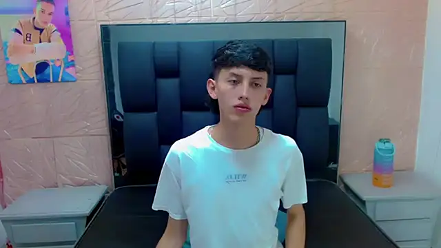 thaigo twink38 online show from November 13, 3:27 am