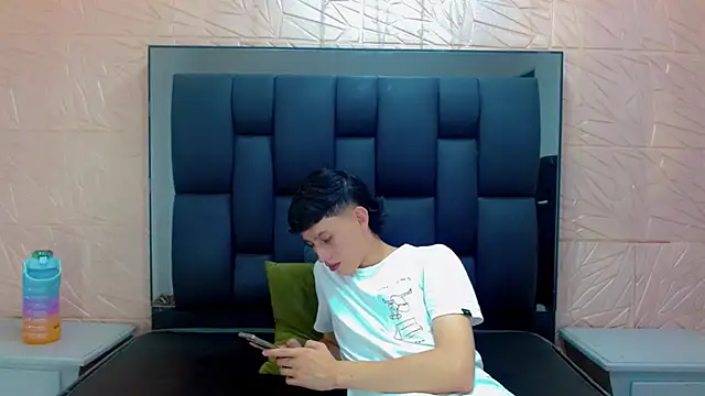 thaigo twink38 online show from November 23, 11:59 pm