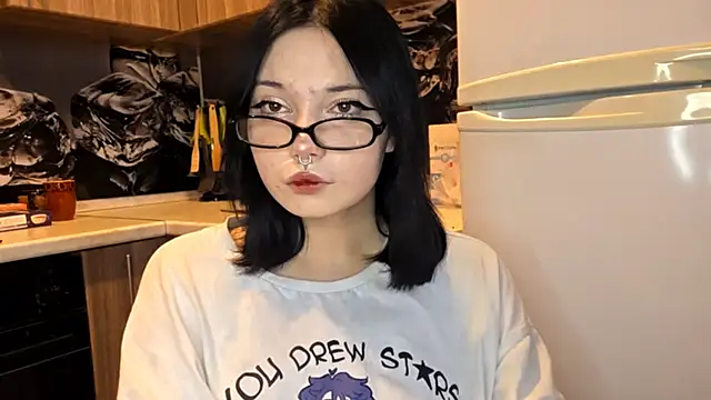 Beeping Creature online show from January 10, 11:01 am