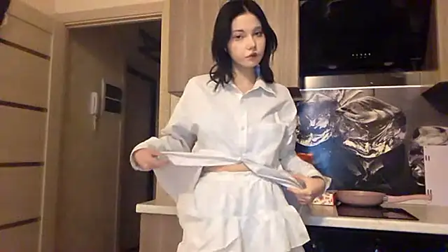 Beeping Creature online show from January 18, 1:04 pm