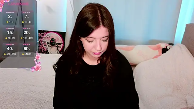 Snapshot of Azaliya_Haze chatting on May 16, 12:59 pm Azaliya Haze online show from May 16, 12:59 pm
