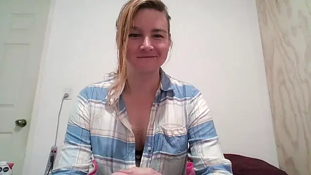 Snapshot of vagimosa chatting on November 6, 3:29 am vagimosa online show from November 6, 3:29 am