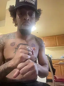 thefreakscomeoutatnight online show from April 15, 6:20 am