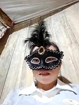 Snapshot of Tuyet_xx chatting on October 2, 9:44 pm Tuyet xx online show from October 2, 9:44 pm