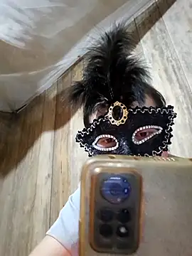 Snapshot of Tuyet_xx chatting on October 3, 1:52 pm Tuyet xx online show from October 3, 1:52 pm