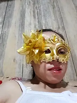 Snapshot of Tuyet_xx chatting on October 15, 3:06 am Tuyet xx online show from October 15, 3:06 am