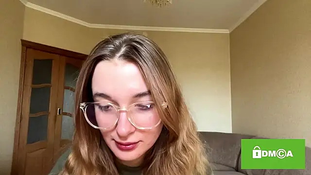 Snapshot of CoraJamerson chatting on October 3, 8:22 am CoraJamerson online show from October 3, 8:22 am