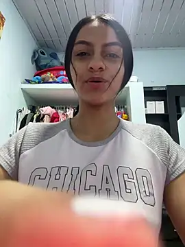 miluwatson online show from February 7, 4:27 am