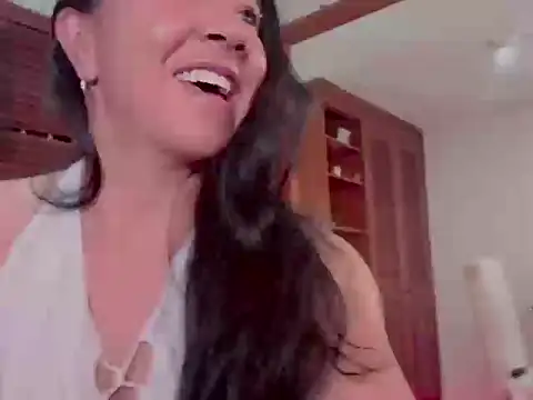 Snapshot of Talia__velvet chatting on December 14, 8:52 am Talia velvet online show from December 14, 8:52 am