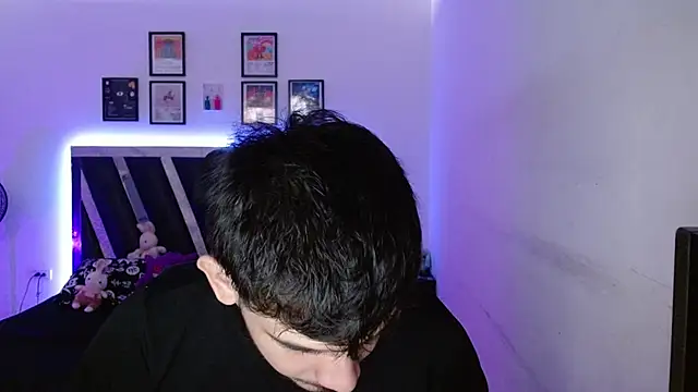 Snapshot of Sebasxxl12 chatting on October 18, 1:34 pm Sebasxxl12 online show from October 18, 1:34 pm