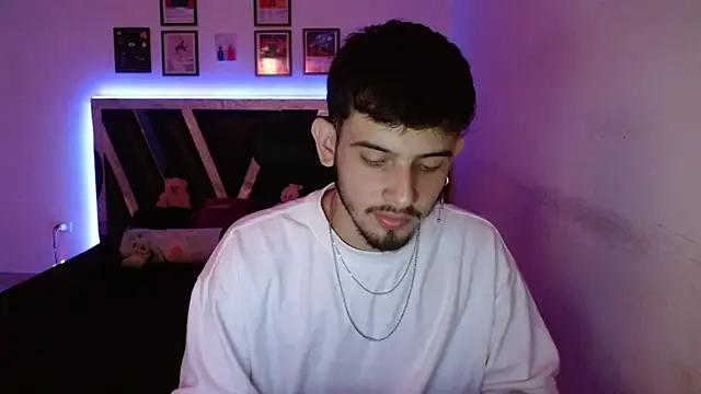 Snapshot of Sebasxxl12 chatting on December 14, 10:25 pm Sebasxxl12 online show from December 14, 10:25 pm