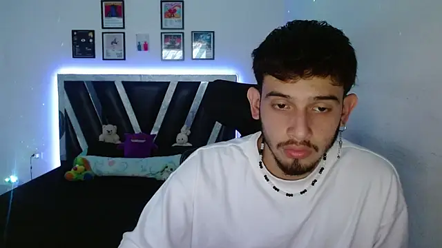 Sebasxxl12 online show from December 18, 5:57 am