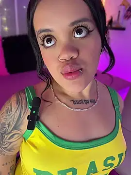 Snapshot of Sussyroxxx chatting on July 7, 6:47 am Sussyroxxx online show from July 7, 6:47 am
