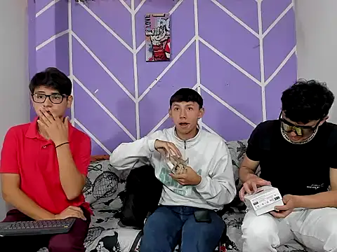 nexusboyhot online show from December 4, 1:53 pm