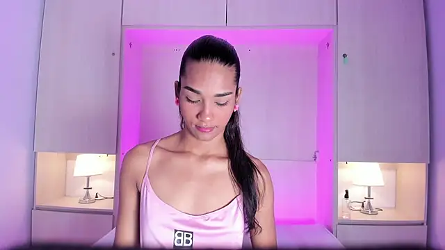 AnahiCollins online show from March 27, 12:05 pm