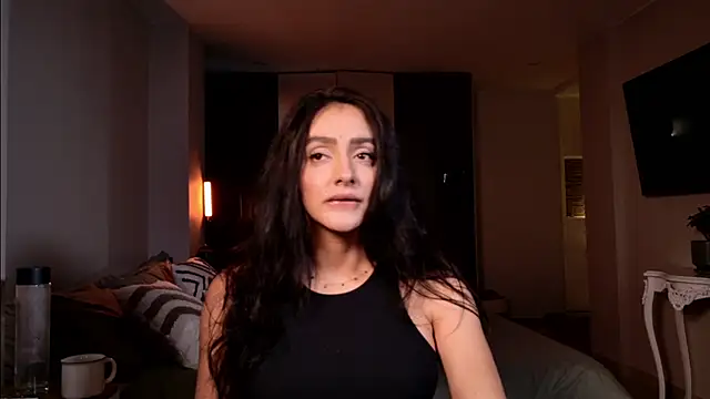 Milana De online show from November 17, 10:59 pm