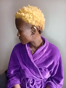 SweetMelodyXXX online show from October 31, 7:53 am