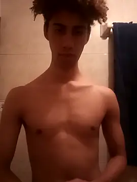 Snapshot of The_boy_good chatting on November 2, 11:07 pm The boy good online show from November 2, 11:07 pm