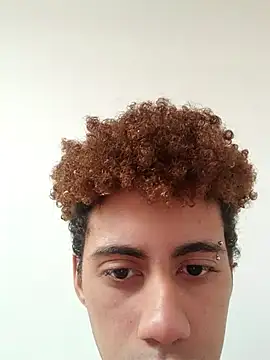 Snapshot of The_boy_good chatting on November 3, 7:48 pm The boy good online show from November 3, 7:48 pm