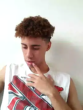 Snapshot of The_boy_good chatting on November 7, 7:36 pm The boy good online show from November 7, 7:36 pm