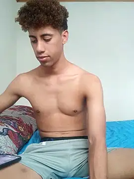 Snapshot of The_boy_good chatting on November 18, 7:18 pm The boy good online show from November 18, 7:18 pm