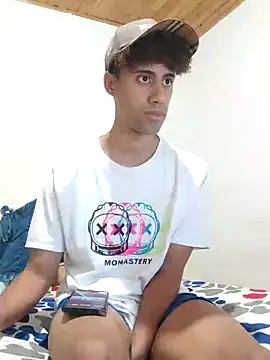 Snapshot of The_boy_good chatting on December 15, 10:47 pm The boy good online show from December 15, 10:47 pm