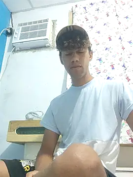 Snapshot of The_boy_good chatting on February 11, 7:19 pm The boy good online show from February 11, 7:19 pm