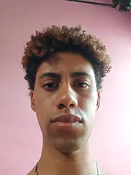 Snapshot of The_boy_good chatting on February 27, 8:20 pm The boy good online show from February 27, 8:20 pm