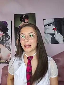 Snapshot of EmmaValencia_ chatting on April 25, 7:22 am EmmaValencia online show from April 25, 7:22 am