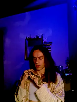 monroedelrey online show from January 9, 7:33 am