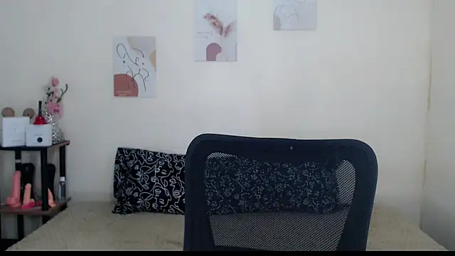 Snapshot of Wild_Prince69 chatting on October 30, 11:49 pm Wild Prince69 online show from October 30, 11:49 pm