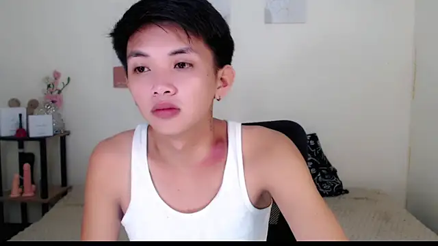 Snapshot of Wild_Prince69 chatting on November 10, 11:15 pm Wild Prince69 online show from November 10, 11:15 pm