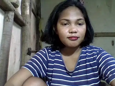 Snapshot of sweetlexypinay19 chatting on June 26, 11:42 pm sweetlexypinay19 online show from June 26, 11:42 pm